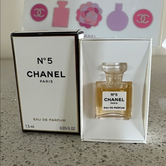 CHANEL 5pc Set - Picture 8 of 10